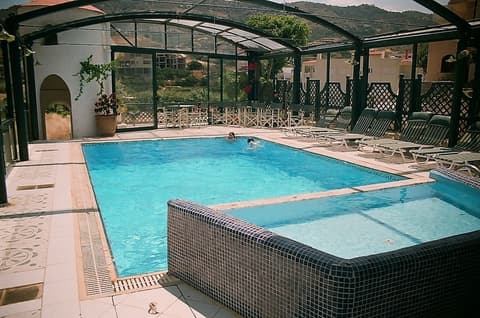 Dioskouroi Apartments, Indoor/outdoor pool