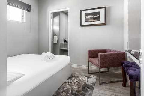 The Hyde All-Suite Hotel, Room