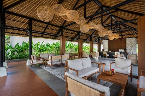 Nirwana Beach & Resort, Reception