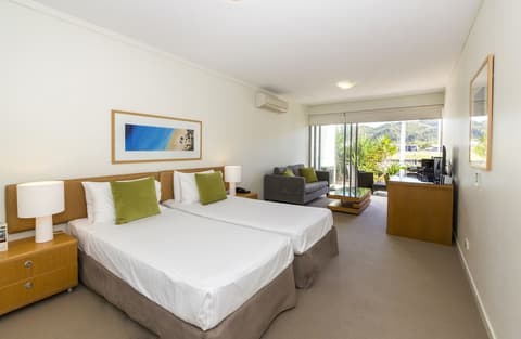 Peppers Blue on Blue, Room