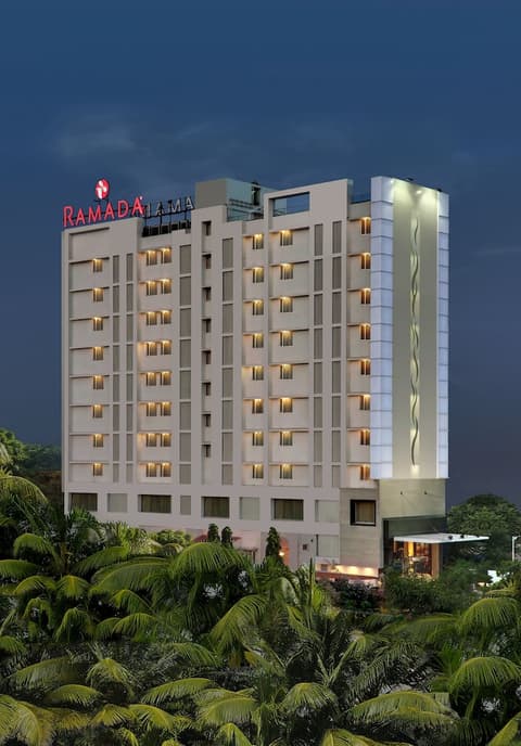 Ramada by Wyndham Ahmedabad, Front of property