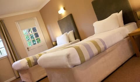 Castlecary House Hotel, Room