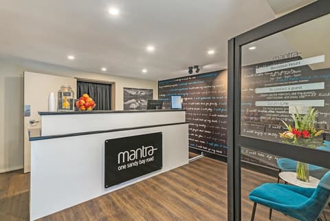 Mantra One Sandy Bay Road, Reception