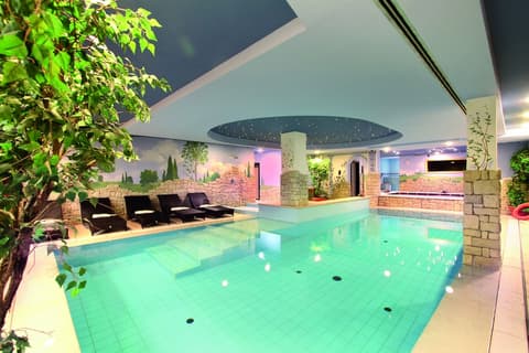 Rubino Executive, Outdoor pool