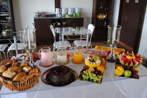 Arambaré Buzios Hotel, Food court