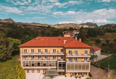 Hotel Castrum Villae, Front of property