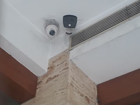 Sky City Hotel, Interior entrance