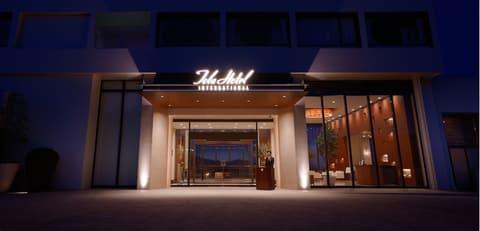 Toba Hotel International, 