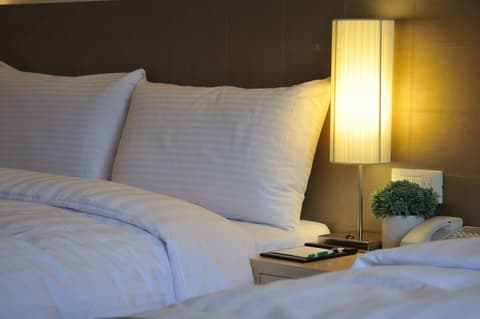 Holiday Inn Express Taipei Train Station by IHG, Room