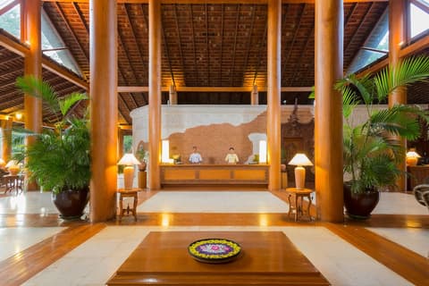 The Hotel Tharabar Gate, 