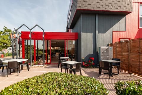 Hotel Zenith Caen, Terrace/patio