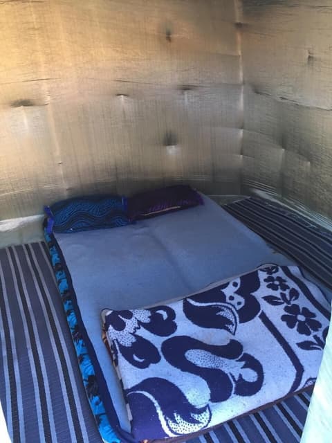 Bedouin Tent Merzouga, Room