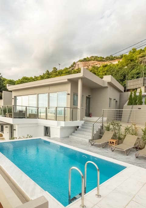 Pefkaki Boutique Hotel Loutraki, Terrace/patio