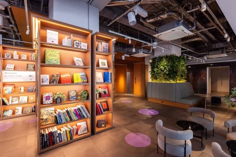 Tokyu Stay Osaka Honmachi, Interior entrance