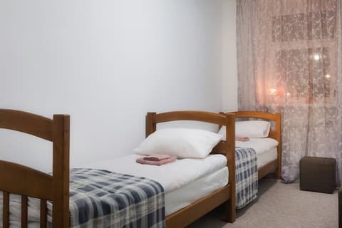 Friends Forever - Hostel, Room