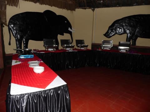 Mara Ndovu Lodge, Breakfast buffet