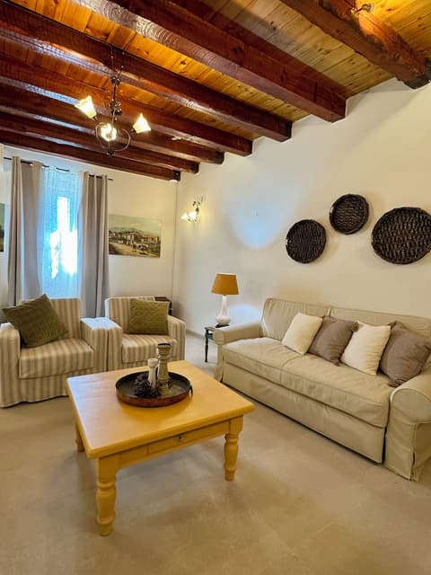 Marcora Historic Mansion, Living area