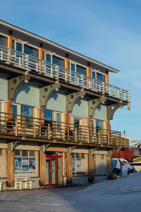 Hotel Hvide Falk, Exterior