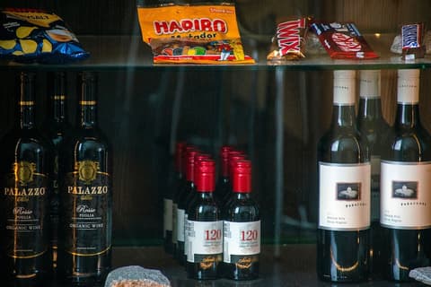 HHE Express Hotel, Reception