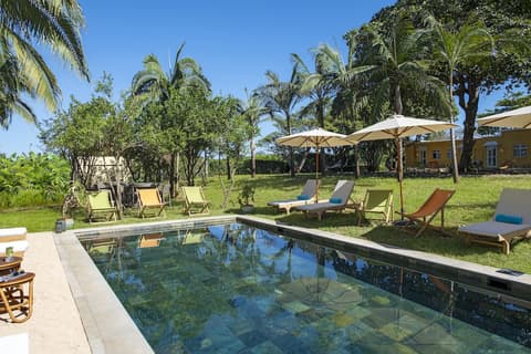 Kaz'alala Hosted B&B, Outdoor pool