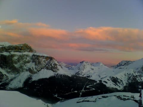 Majon de la Nona, Miscellaneous