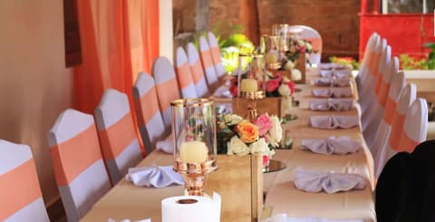 Red Buffalo House Hotel, Reception hall