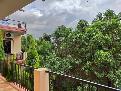 Lumbini Garden Lodge, Courtyard view