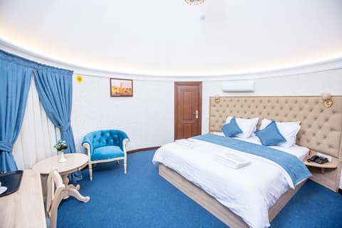 MIRZO Boutique Hotel, Room