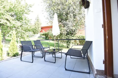 Hotel Taxis Bratislava, Terrace/patio