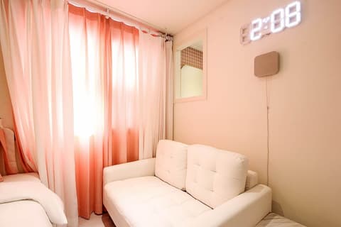 Hotel Momo Juice, Room