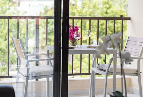 Creole Breeze Self Catering Apartments, Living area