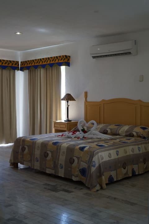 Hotel Imperial las Perlas, Room