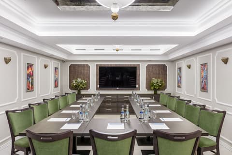 Merci Boutique Hotel, Business center