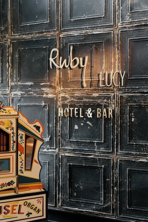 Ruby Lucy Hotel London, Bar (on property)