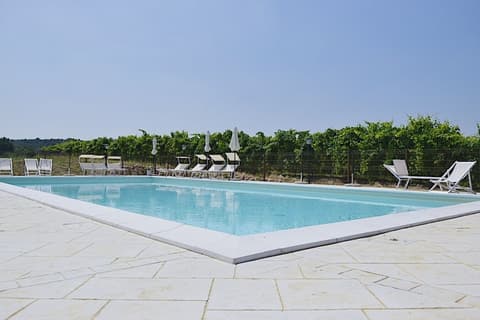 Agriturismo San Leone, Outdoor pool