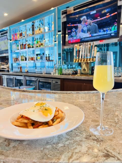 Wyndham Garden Miami International Airport, Breakfast area