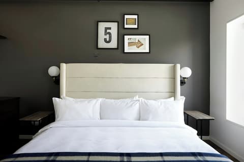 The Queen Hotel Queen Village, Sonder by Marriott Bonvoy, Room