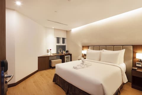 Regalia Gold Hotel, Room