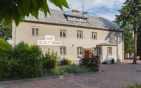 Hostel Biały Dom, Front of property