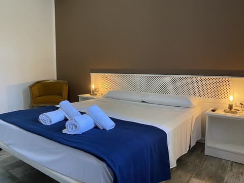 Pensión Cassandra, Room