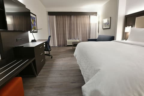Holiday Inn Express & Suites Jersey City - Holland Tunnel by IHG, Room