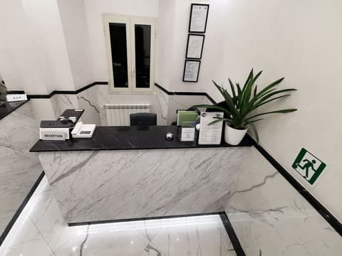 Hotel Valentino Palace, Reception