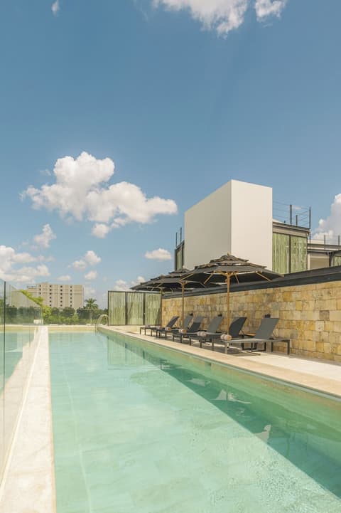 Las Brisas Merida, Pool