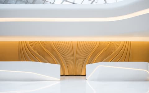 ME Dubai by Meliá, Lobby