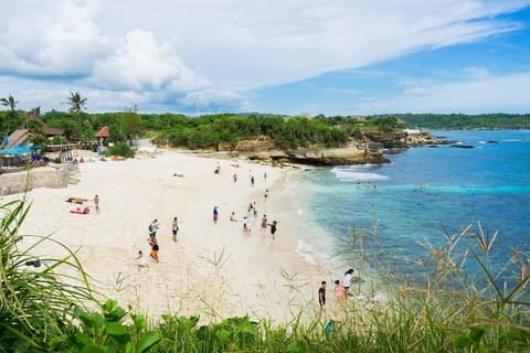 Nusa Sentana Lembongan Bali, Beach