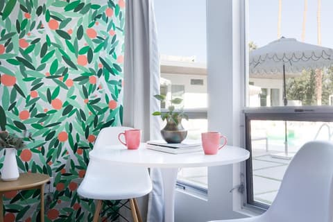 The Wesley by AvantStay – Mid-Century Modern Oasis with Pool, Room