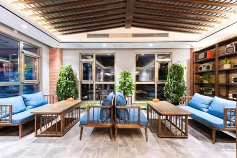 Nostalgia Hotel（Beijing Prince Gong’s Mansion）, Lobby sitting area