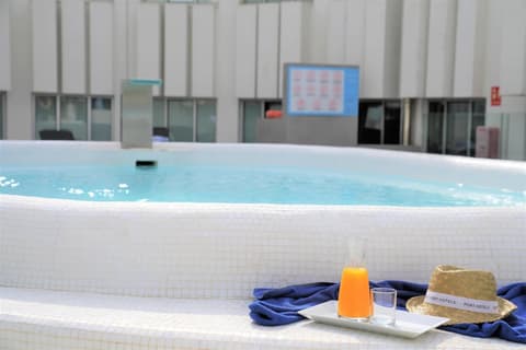 Port Azafata Valencia Hotel, Indoor pool