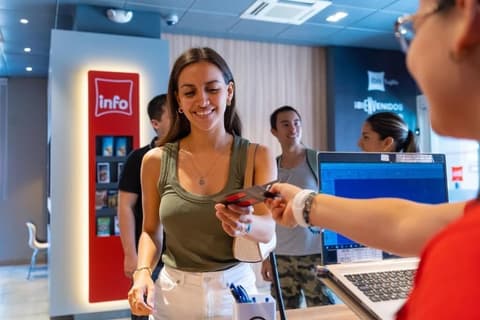 ibis Trujillo, Reception