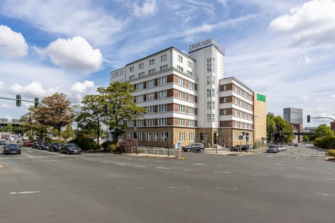 Trip Inn Living & Suites, Front of property